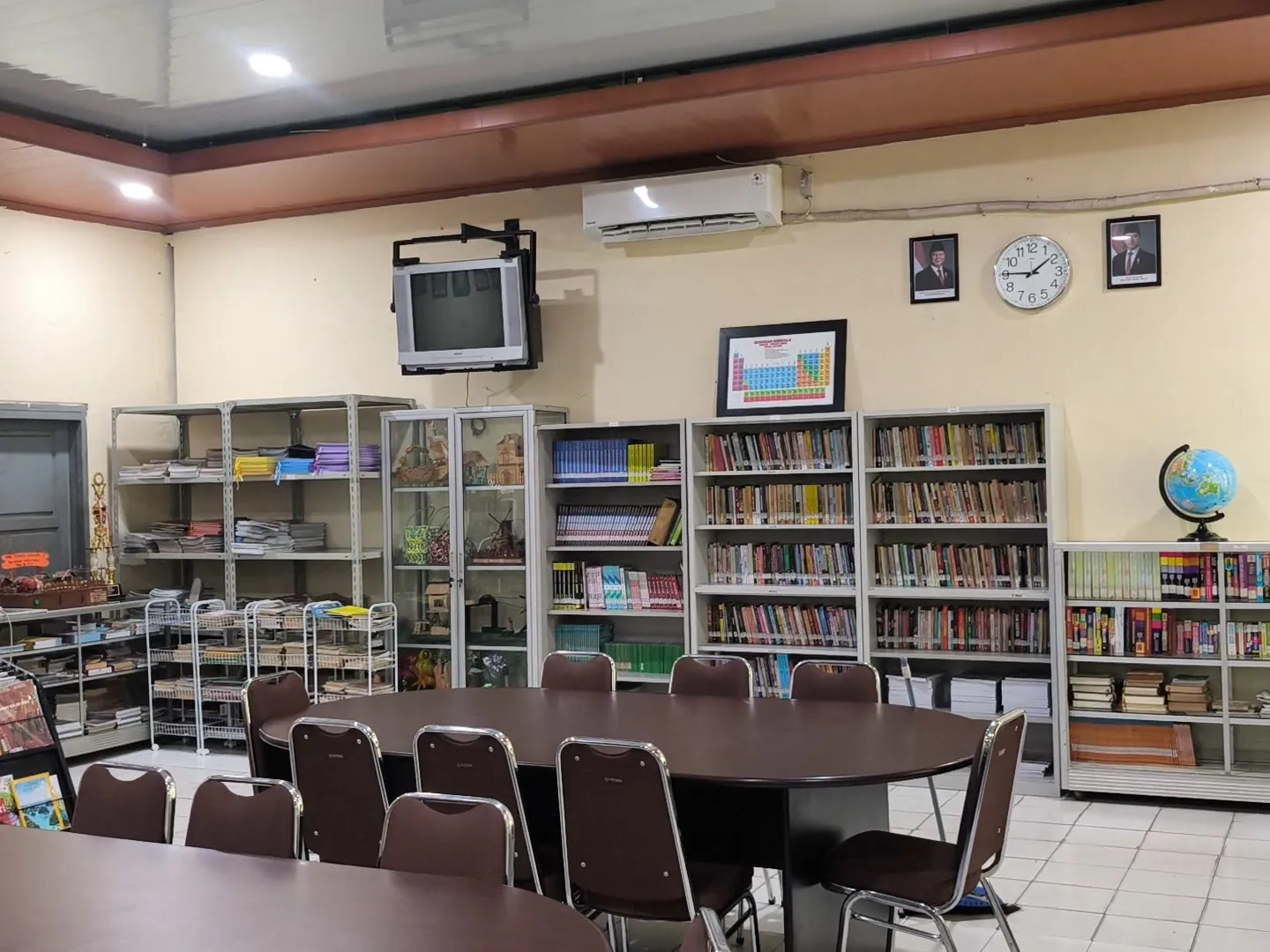 Perpustakaan SMK YPWKS